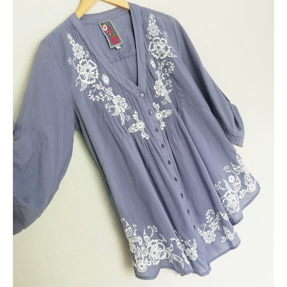 Johnny Was Blue White Embroidered Pintuck Pleats Rolled Tab Sleeves Blouse Top S - Picture 12 of 14